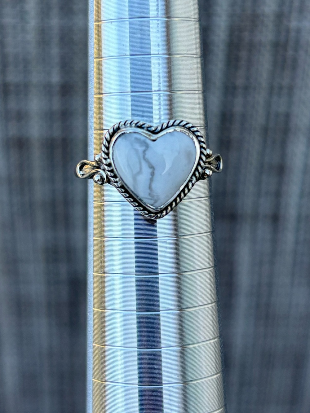 Heart Shaped White Howlite and Sterling Silver Ring - Size 8